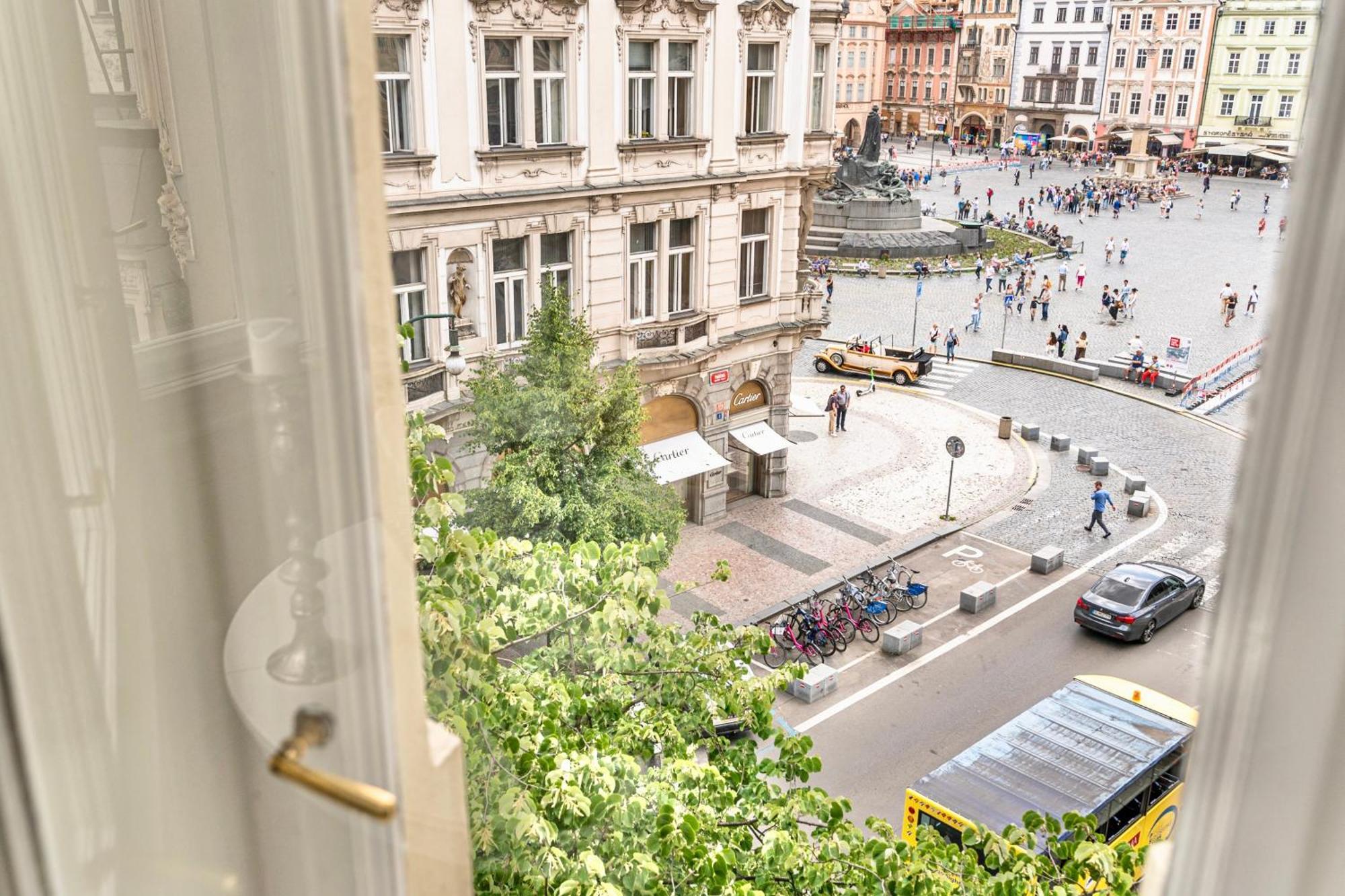 The Old Town Square & Parizska Apartments Prague Exterior photo