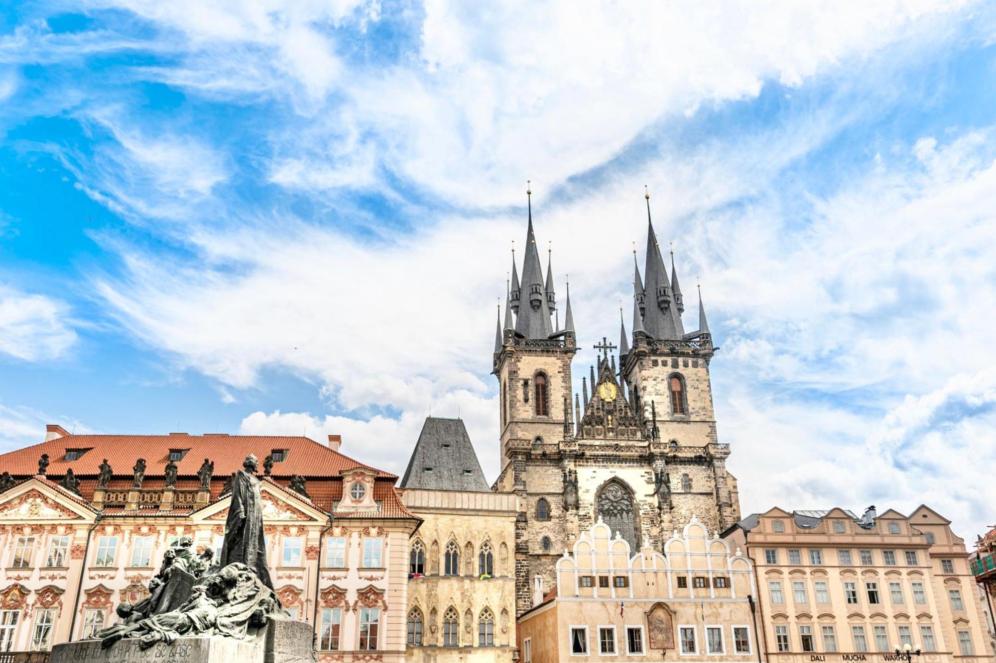 The Old Town Square & Parizska Apartments Prague Exterior photo