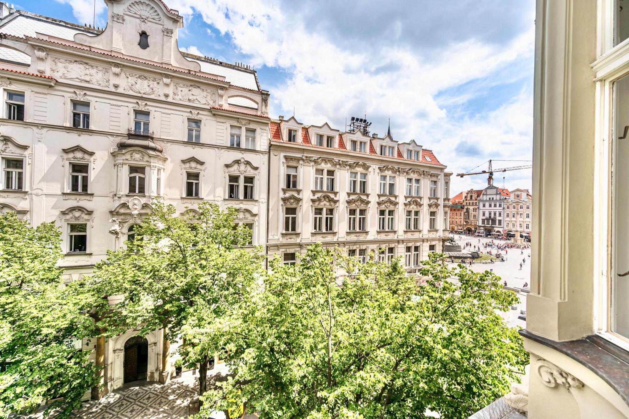 The Old Town Square & Parizska Apartments Prague Exterior photo